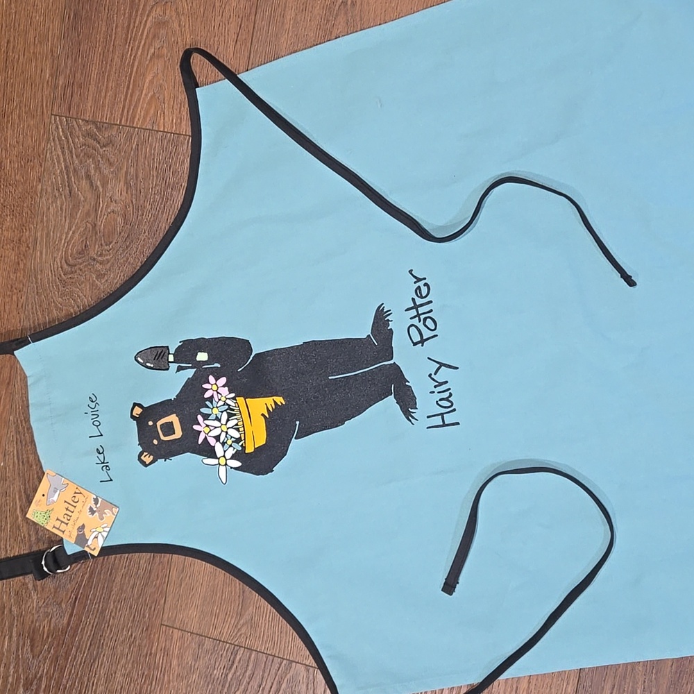 NWT HATLEY APRON.   #6788